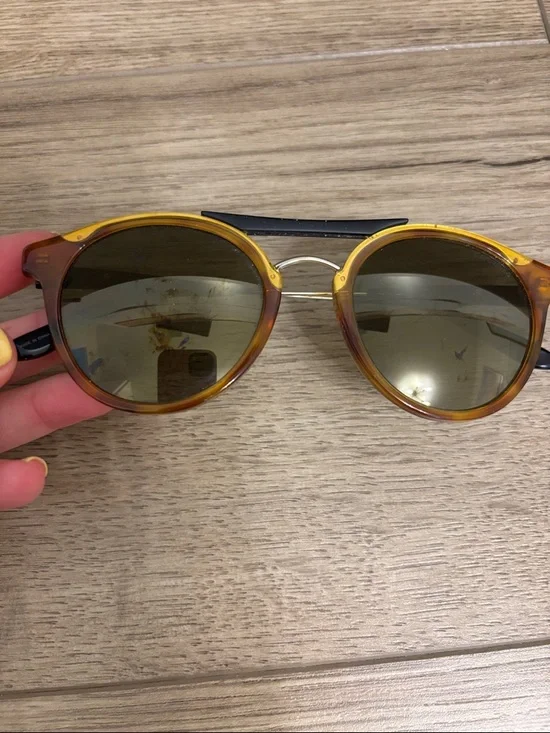 Tortoiseshell Round Women’s Sunglasses - Brown Lenses - Picture 1 of 2